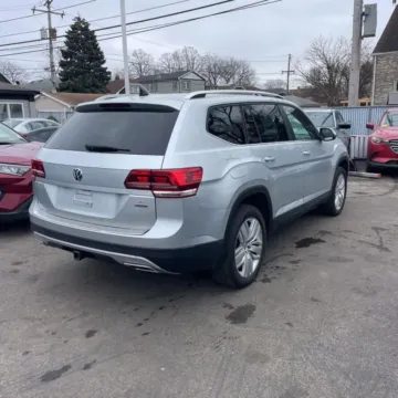 More photos of 2019 Volkswagen Atlas SE 4Motion w/Tech Pkg Sport Utility 4D at Lunde Auto Sales, MN