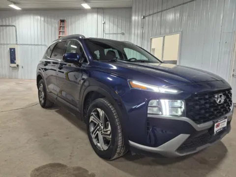More photos of 2021 Hyundai Santa Fe SEL Sport Utility 4D at Lunde Auto Sales, MN