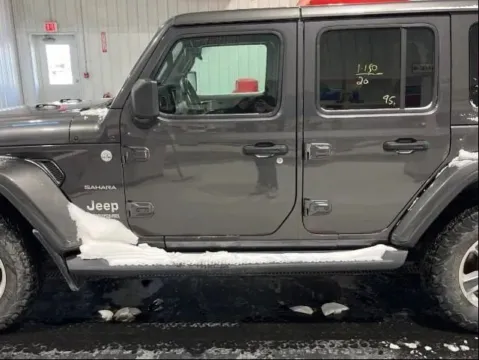 More photos of 2020 Jeep Wrangler Unlimited Sahara Sport Utility 4D at Lunde Auto Sales, MN