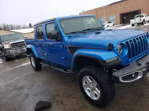 Photos of 2020 Jeep Gladiator Sport S Pickup 4D 5 ft for sale in Wadena, MN at Lunde Auto Sales