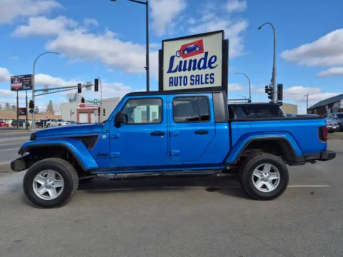 Blue 2020 Jeep Gladiator Sport S Pickup 4D 5 ft for sale in Wadena, MN