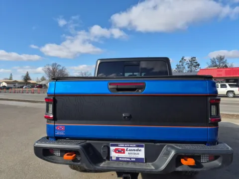 More photos of 2020 Jeep Gladiator Sport S Pickup 4D 5 ft at Lunde Auto Sales, MN