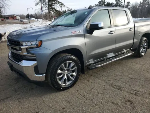 Gray 2021 Chevrolet Silverado 1500 Crew Cab LT Pickup 4D 5 3/4 ft for sale in Wadena, MN