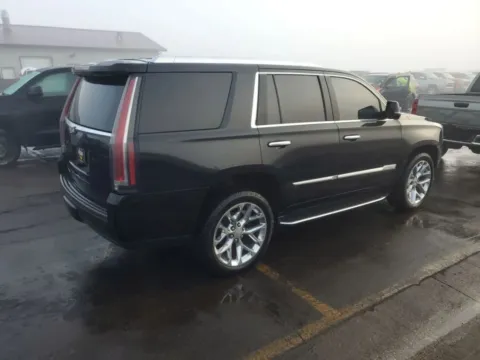 Another view of 2018 Cadillac Escalade Luxury Sport Utility 4D for sale in Wadena, MN at Lunde Auto Sales