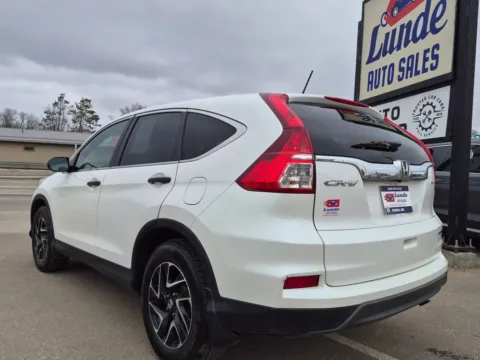 Another view of 2016 Honda CR-V SE Sport Utility 4D for sale in Wadena, MN at Lunde Auto Sales