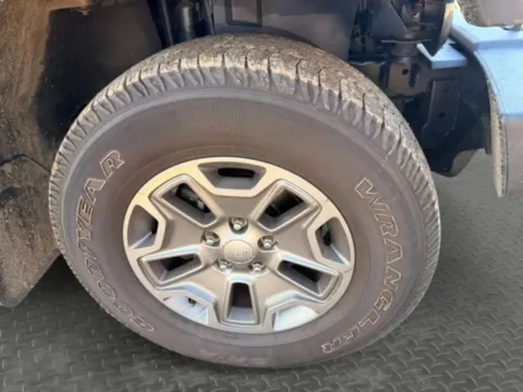 More photos of 2018 Jeep Wrangler Unlimited Rubicon (JK) Sport Utility 4D at Lunde Auto Sales, MN