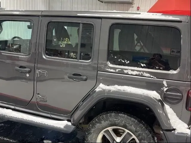 2020 Jeep Wrangler Unlimited Sahara - Photo 13