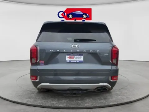 More photos of 2021 Hyundai Palisade Limited Sport Utility 4D at Lunde Auto Sales, MN