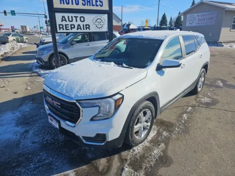 Another view of 2022 GMC Terrain SLE Sport Utility 4D for sale in Wadena, MN at Lunde Auto Sales
