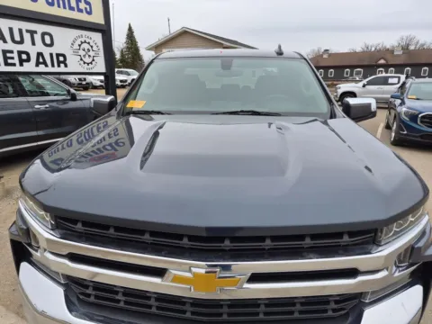 More photos of 2020 Chevrolet Silverado 1500 Double Cab LT Pickup 4D 6 1/2 ft at Lunde Auto Sales, MN