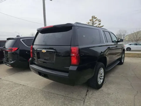 More photos of 2019 Chevrolet Suburban LT Sport Utility 4D at Lunde Auto Sales, MN