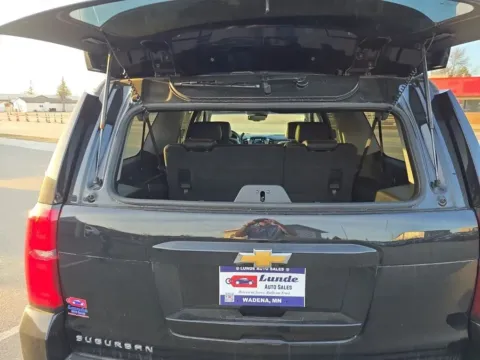 More photos of 2019 Chevrolet Suburban LT Sport Utility 4D at Lunde Auto Sales, MN