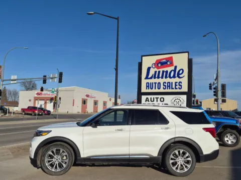 White 2020 Ford Explorer Limited Sport Utility 4D for sale in Wadena, MN
