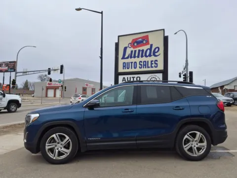 Photos of 2020 GMC Terrain SLE Sport Utility 4D for sale in Wadena, MN at Lunde Auto Sales