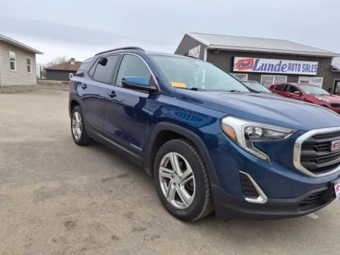 More photos of 2020 GMC Terrain SLE Sport Utility 4D at Lunde Auto Sales, MN