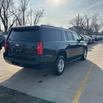 More photos of 2019 Chevrolet Suburban LS Sport Utility 4D at Lunde Auto Sales, MN