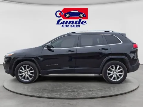 Photos of 2018 Jeep Cherokee Limited Sport Utility 4D for sale in Wadena, MN at Lunde Auto Sales