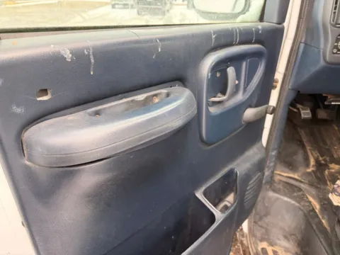 More photos of 1999 Chevrolet Express 3500 Cargo Van at Lunde Auto Sales, MN