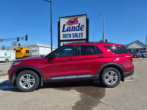 Photos of 2020 Ford Explorer XLT Sport Utility 4D for sale in Wadena, MN at Lunde Auto Sales