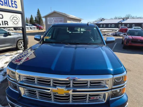 More photos of 2015 Chevrolet Silverado 1500 Crew Cab Z71 LTZ Pickup 4D 5 3/4 ft at Lunde Auto Sales, MN