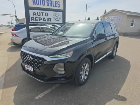 Black 2020 Hyundai Santa Fe 2.4 SEL Sport Utility 4D for sale in Wadena, MN