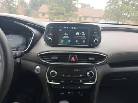 More photos of 2020 Hyundai Santa Fe 2.4 SEL Sport Utility 4D at Lunde Auto Sales, MN