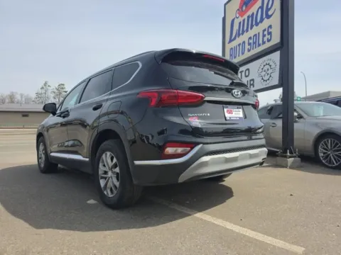 More photos of 2020 Hyundai Santa Fe 2.4 SEL Sport Utility 4D at Lunde Auto Sales, MN