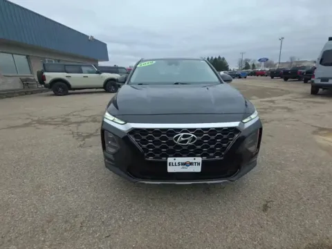 Photos of 2020 Hyundai Santa Fe 2.4 SEL Sport Utility 4D for sale in Wadena, MN at Lunde Auto Sales