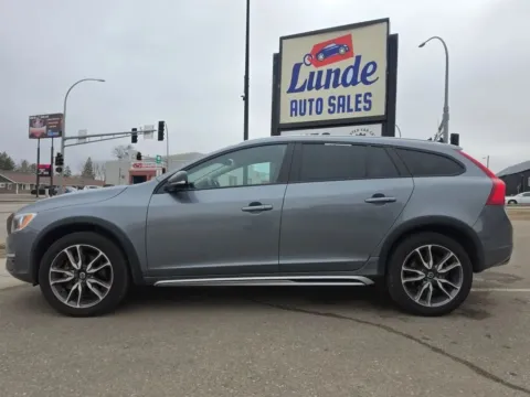 Another view of 2018 Volvo V60 T5 Cross Country Wagon 4D for sale in Wadena, MN at Lunde Auto Sales