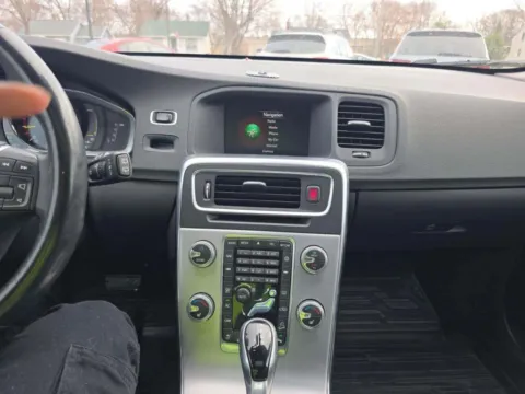 More photos of 2018 Volvo V60 T5 Cross Country Wagon 4D at Lunde Auto Sales, MN