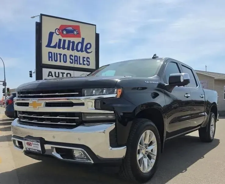 Black 2020 Chevrolet Silverado 1500 Crew Cab LTZ Pickup 4D 5 3/4 ft for sale in Wadena, MN