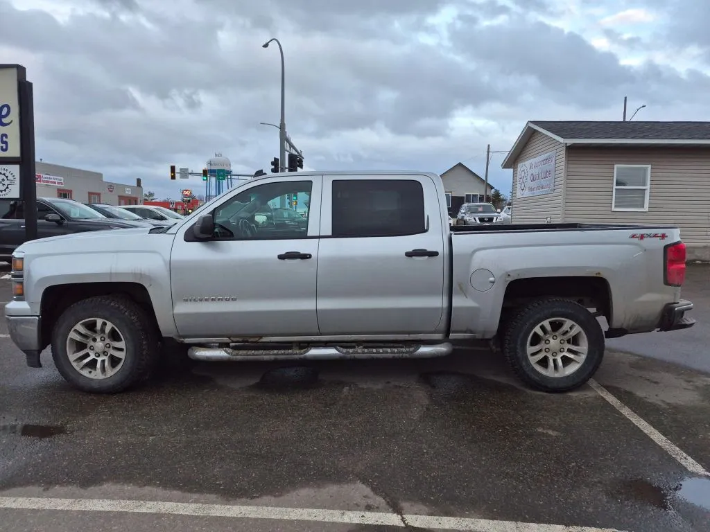 White 2014 Chevrolet Silverado 1500 Crew Cab LT Pickup 4D 5 3/4 ft for sale in Wadena, MN
