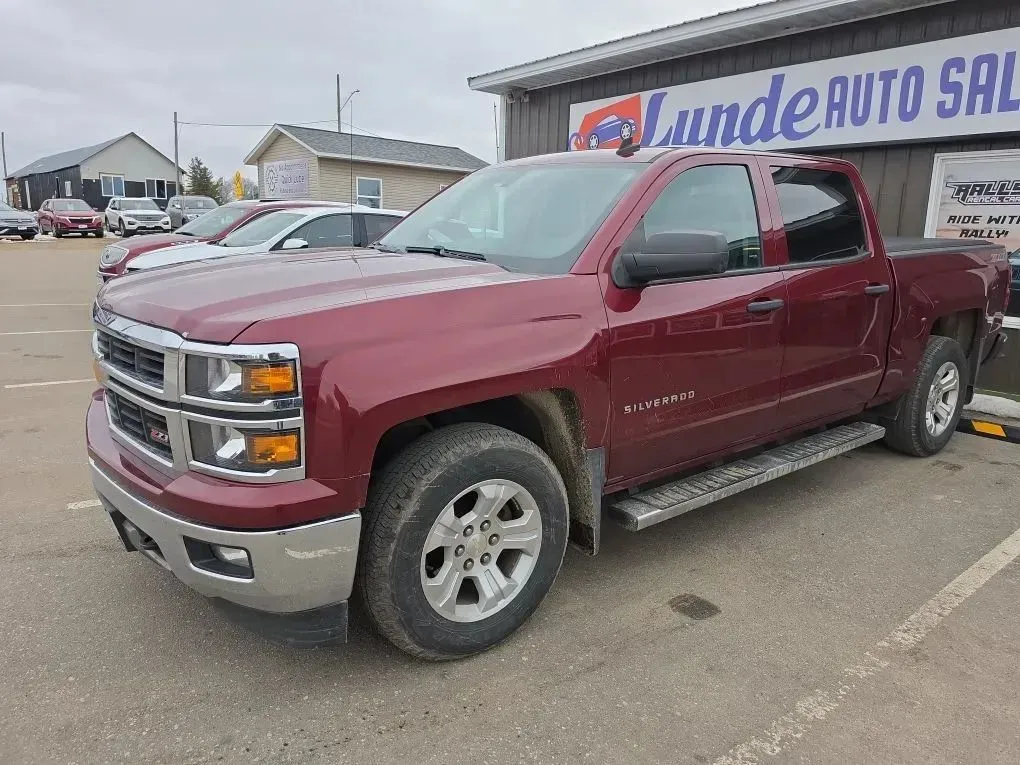 2014 Chevrolet Silverado 1500 Crew Cab Z71 LT Pickup 4D 5 3/4 ft for sale in Wadena, MN