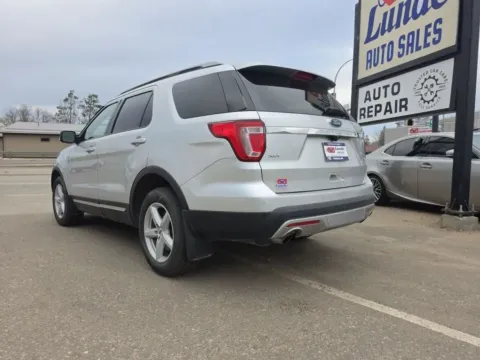 More photos of 2017 Ford Explorer XLT Sport Utility 4D at Lunde Auto Sales, MN