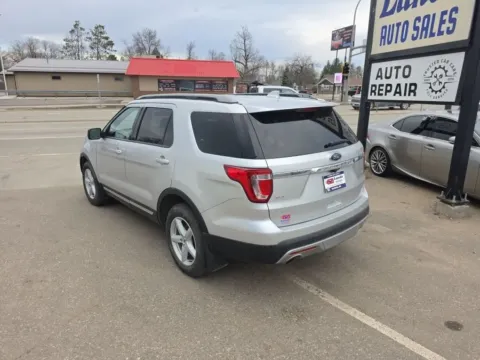More photos of 2017 Ford Explorer XLT Sport Utility 4D at Lunde Auto Sales, MN