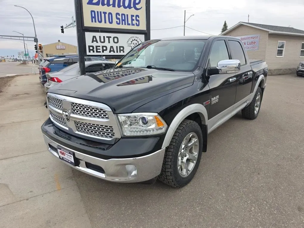 2016 RAM 1500 Laramie 4x4 Crew Cab 5'7's photo