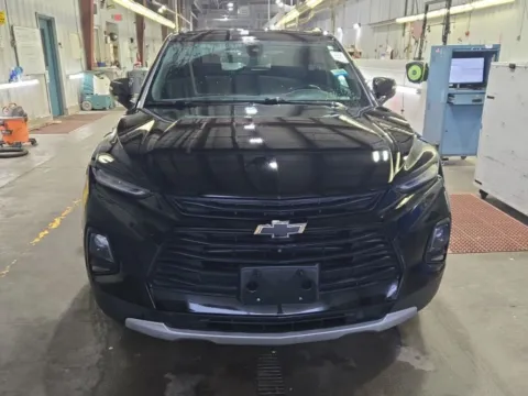 More photos of 2020 Chevrolet Blazer 3LT Sport Utility 4D at Lunde Auto Sales, MN