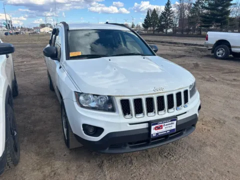 Photos of 2015 Jeep Compass Sport SUV 4D for sale in Wadena, MN at Lunde Auto Sales