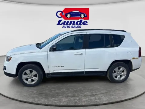 Another view of 2015 Jeep Compass Sport SUV 4D for sale in Wadena, MN at Lunde Auto Sales