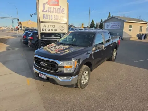 Black 2021 Ford F-150 SuperCrew Cab XLT Pickup 4D 5 1/2 ft for sale in Wadena, MN
