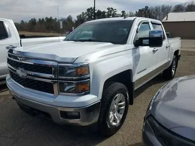White 2014 Chevrolet Silverado 1500 Crew Cab LT Pickup 4D 5 3/4 ft for sale in Wadena, MN