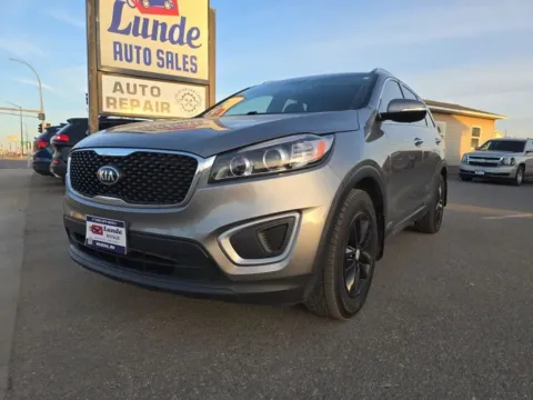 Gray 2018 Kia Sorento LX Sport Utility 4D for sale in Wadena, MN