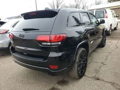 Another view of 2018 Jeep Grand Cherokee Altitude Sport Utility 4D for sale in Wadena, MN at Lunde Auto Sales