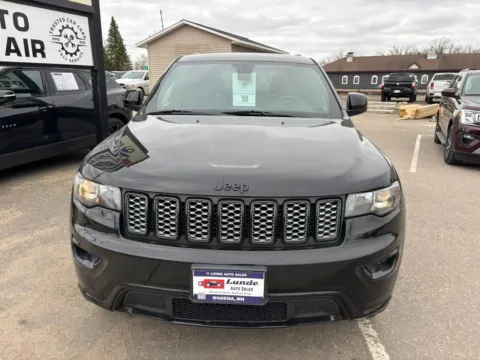 Photos of 2018 Jeep Grand Cherokee Altitude Sport Utility 4D for sale in Wadena, MN at Lunde Auto Sales