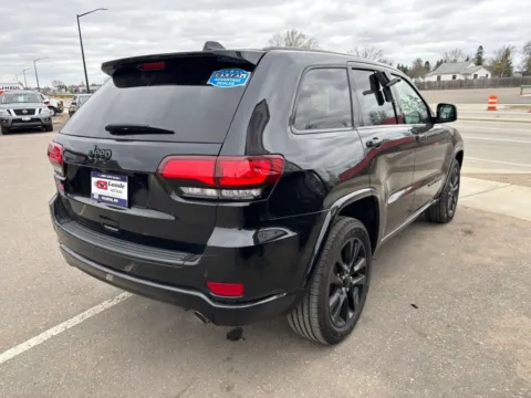 More photos of 2018 Jeep Grand Cherokee Altitude Sport Utility 4D at Lunde Auto Sales, MN