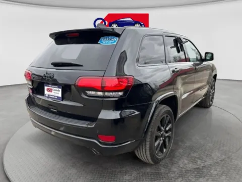 More photos of 2018 Jeep Grand Cherokee Altitude Sport Utility 4D at Lunde Auto Sales, MN