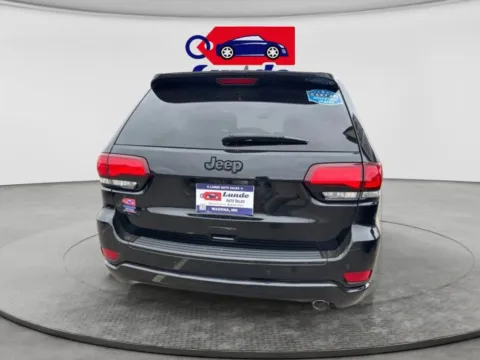 More photos of 2018 Jeep Grand Cherokee Altitude Sport Utility 4D at Lunde Auto Sales, MN