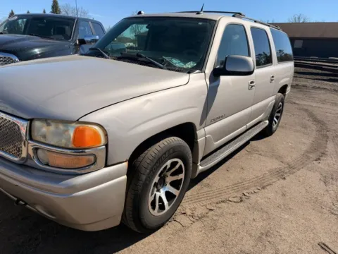 Gray 2004 GMC Yukon XL 1500 Denali Sport Utility 4D for sale in Wadena, MN