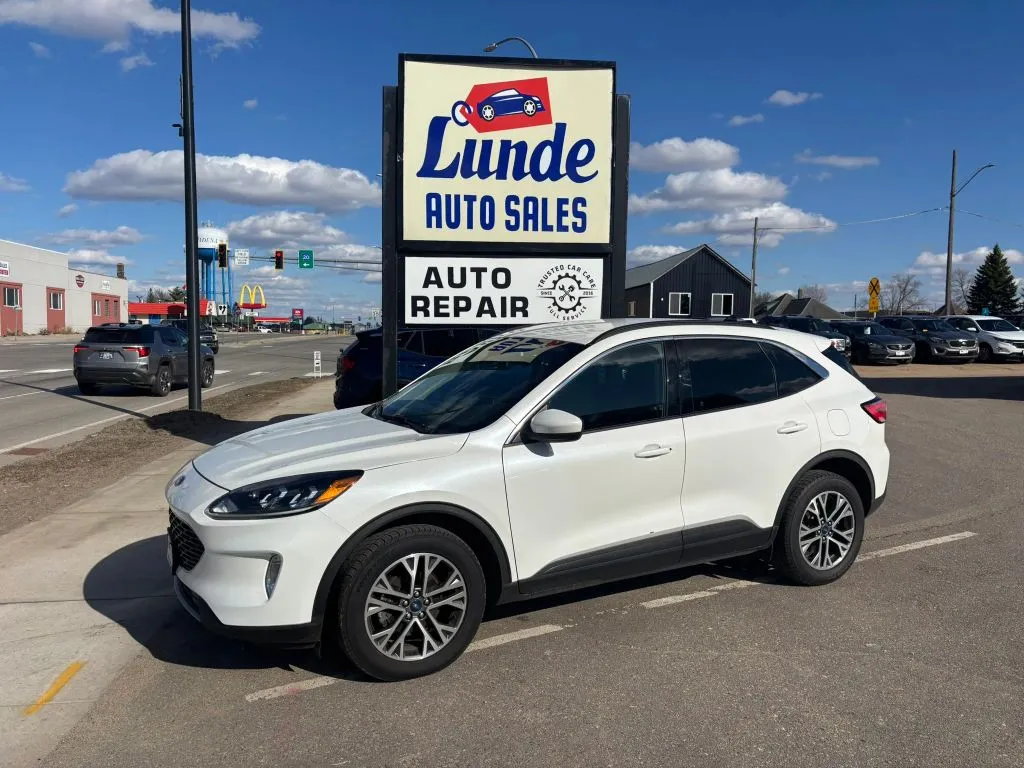 White 2020 Ford Escape SEL Sport Utility 4D for sale in Wadena, MN
