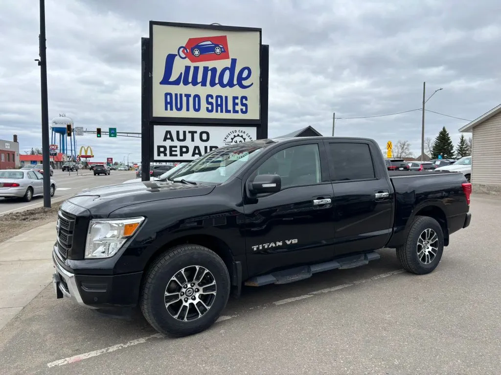 2020 Nissan Titan Crew Cab SV Pickup 4D 5 1/2 ft for sale in Wadena, MN
